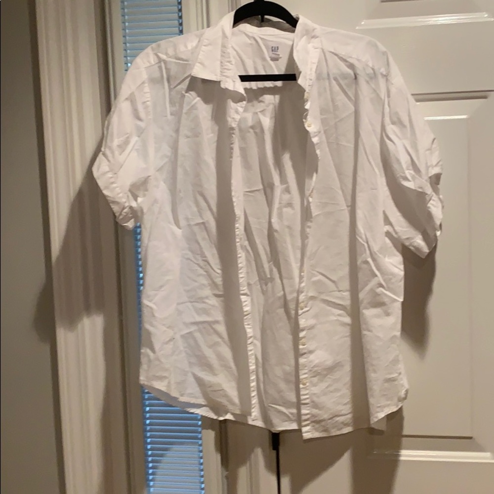 GAP button up shirt